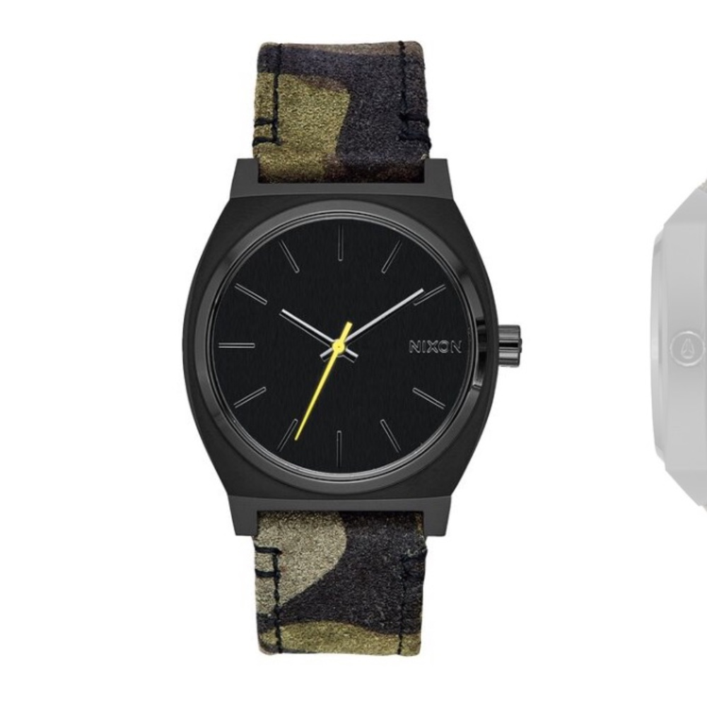 NWOT NIXON time teller 35mm camo leather watch
